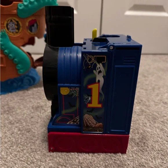 {Thomas the train} toy bundle - Picture 14 of 16